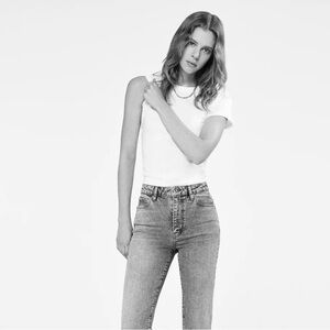 Frame The Baby Tee In White